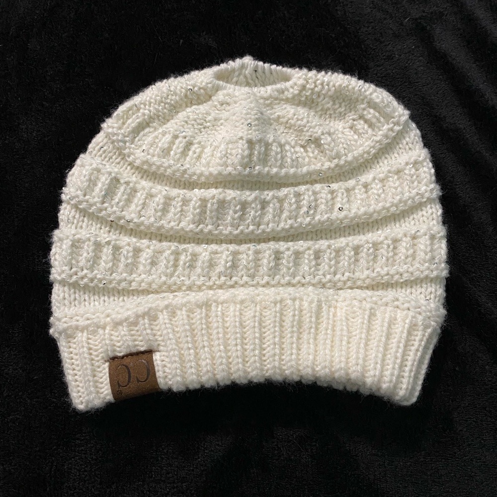 A White Yarn Winter Hat